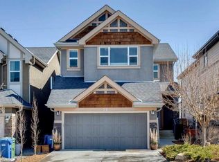 58 W Valley Pointe Way NW, Calgary, AB T3B 6B1