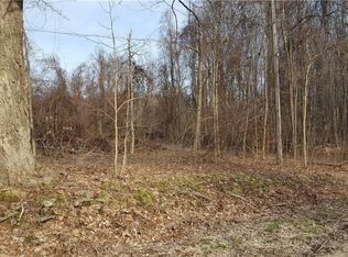 Abbey Rd, Madison, OH 44057