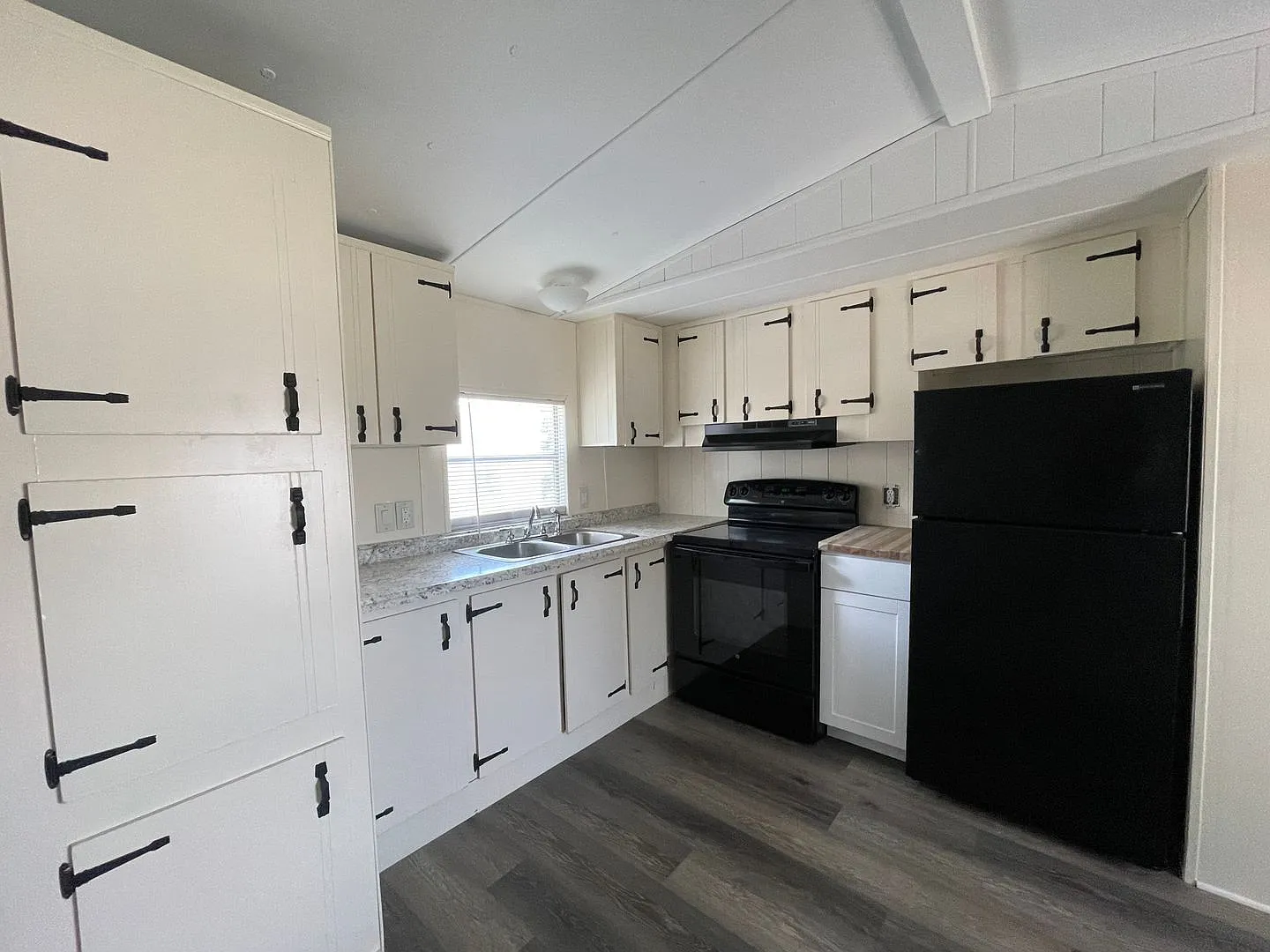 Thonotosassa 2 Bed 2 Bath — Photo 4
