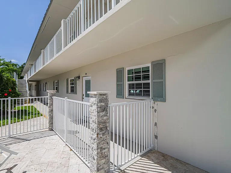 900 Jasmine Ln — Photo 22