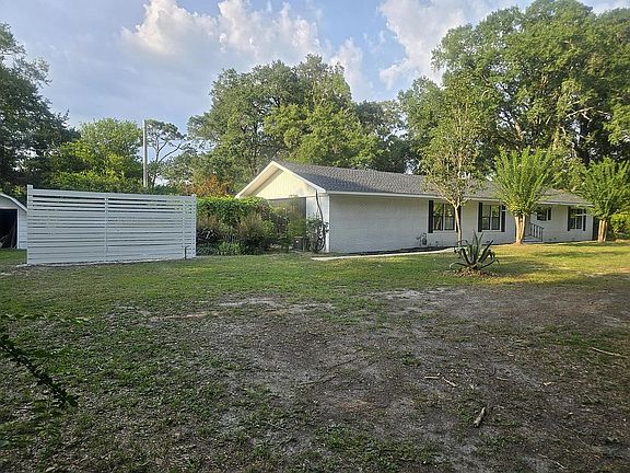 2nd image of 18743 Keller Rd