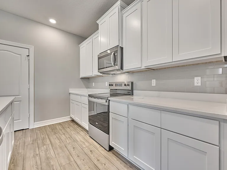 1810 Celebration Dr — Photo 29