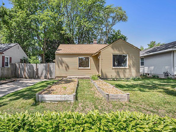 5th image of 3581 Oriole Ave SW