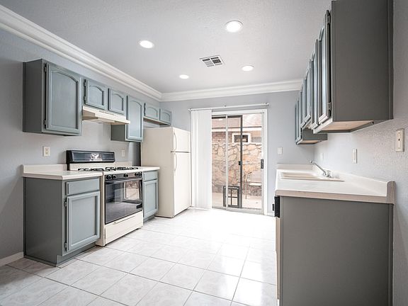 4th image of 11853 Belfry Park Dr
