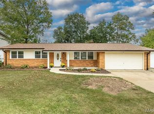 1120 Westleigh Ter, Ballwin, MO 63021