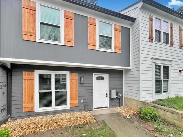 3573 Kennesaw Station Dr NW, Kennesaw, GA 30144