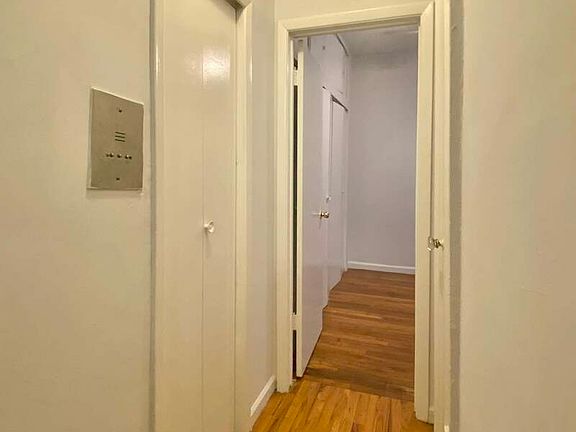 3rd image of 59 Carmine St APT 3E