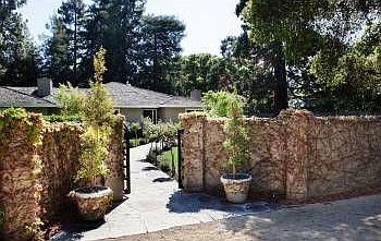 1st image of 62 De Bell Dr