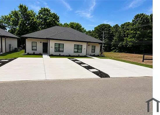 1515 Jordan Rd — Photo 1