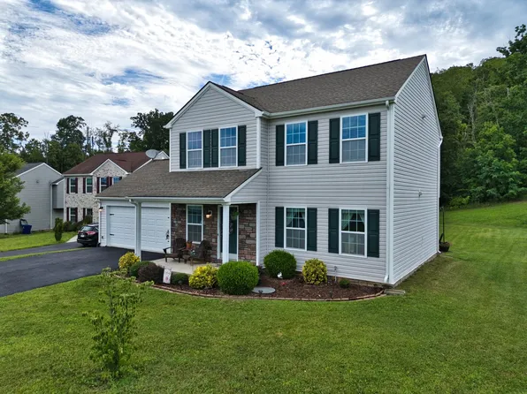 40 Little John Cir, Christiansburg, VA 24073
