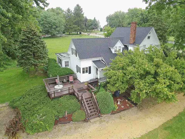 340 S 18th St, Clinton, IA 52732