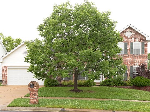 2nd image of 735 Lakeshore Meadows Dr