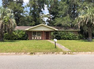 402 Inglewood Dr, Savannah, GA 31406