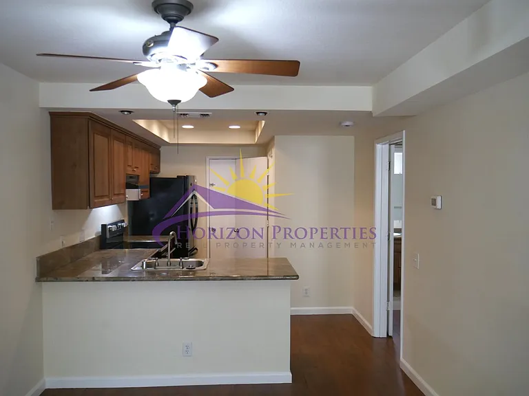 5226 Hemlock St #34 — Photo 7