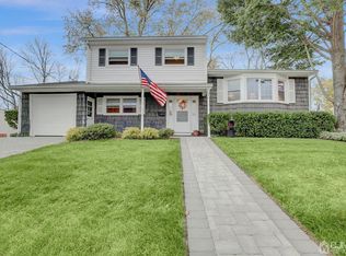 17 Chelsea Rd, Old Bridge, NJ 08857