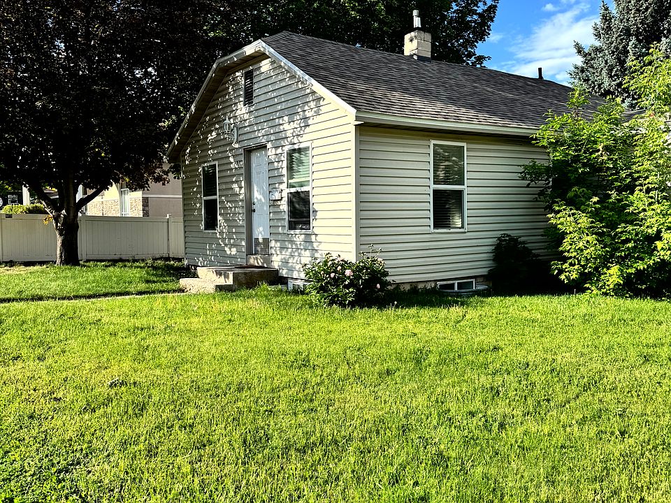 1st image of 453 N 15th Ave #A