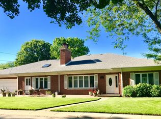 6557 N Kilpatrick Ave, Lincolnwood, IL