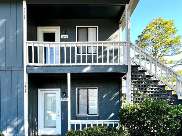 1305 Wellington Avenue, Wilmington, NC 28401