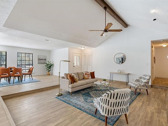 2nd image of 11110 Shady Hollow Dr