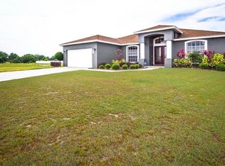 7162 Summit Dr, Winter Haven, FL 33884