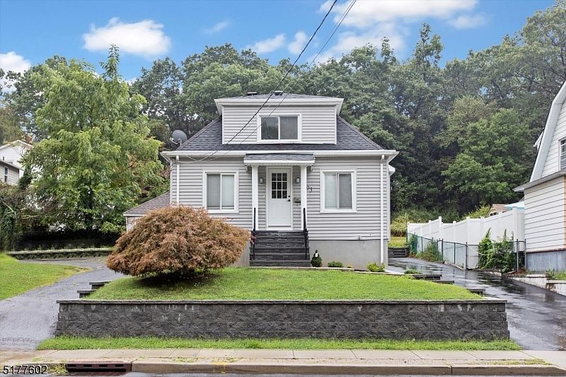 1st image of 793 Belmont Ave