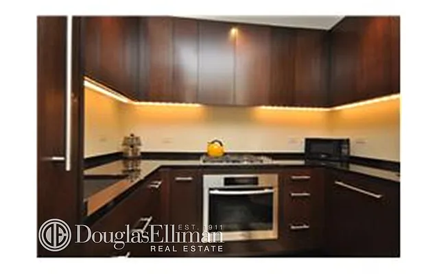 Sold by Douglas Elliman | media 14