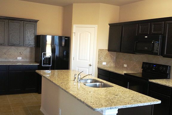 5th image of 3417 Rusack Dr