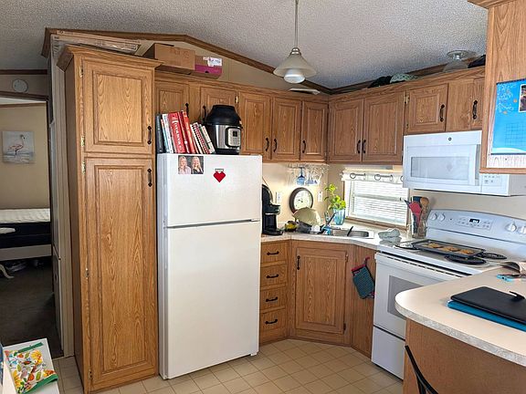 5th image of 4006 Sonoma Dr