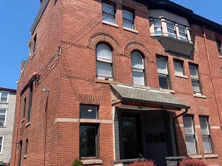 223 W Hill St #2 — Photo 27