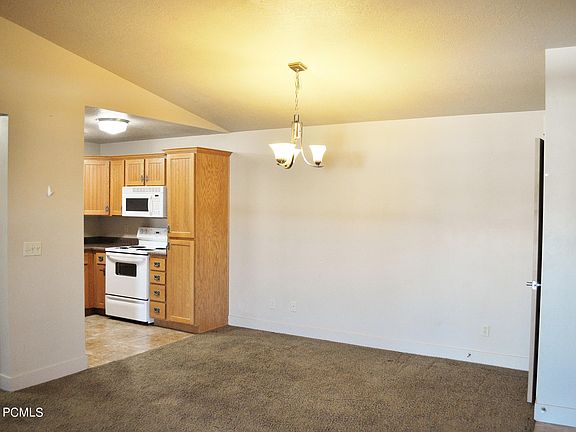 4th image of 1031 S 500 E APT J202