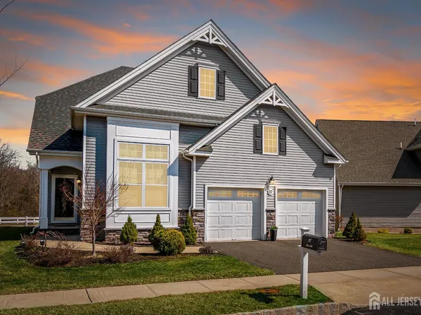 27 Potter Rd, Hillsborough, NJ 08844