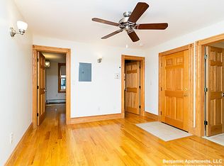 29 Phillips St #7, Boston, MA 02114
