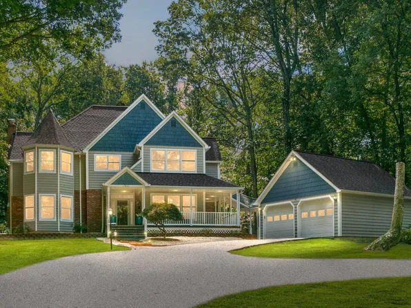 7920 Warfield Rd, Gaithersburg, MD 20882