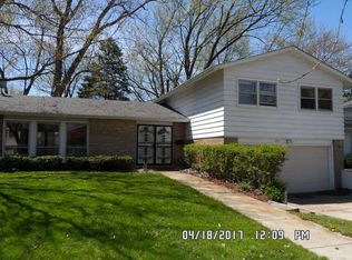 2811 Knollwood Pl, Hazel Crest, IL 60429
