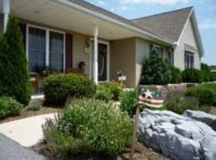 4822 Rockdale Rd, Greencastle, PA 17225