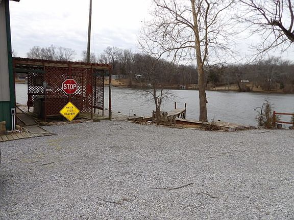 5th image of 180 Morris Rd