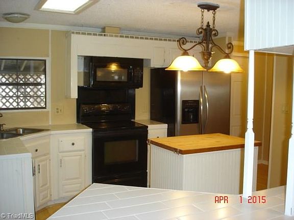 3rd image of 250 Old Mill Dr