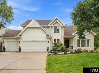 16625 Elm St, Omaha, NE 68130