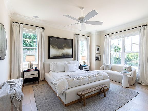 5th image of 240 Palm Island Ln