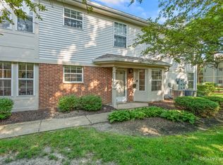 2147 Stirling Ct, Hanover Park, IL 60133