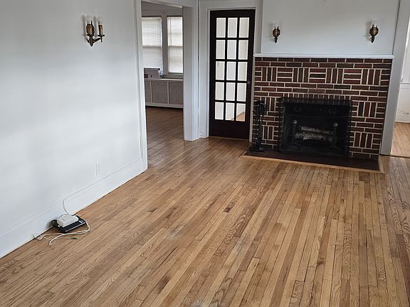 3rd image of 15 Henry Pl