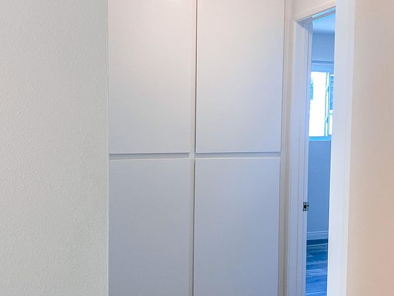 4th image of 4012 Morrell St #8