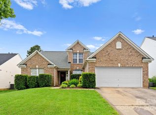 9951 Barbee Dr, Charlotte, NC 28269
