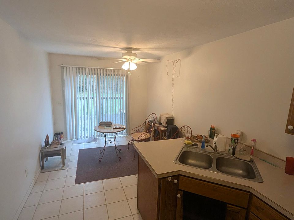 3226 Nazareth Rd Kalamazoo MI | Zillow