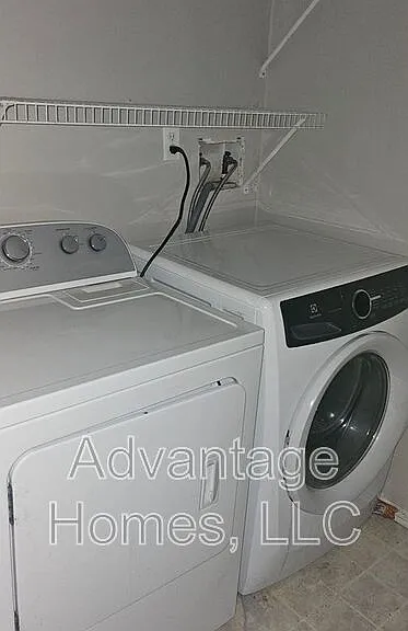 8793 W 106th Ter — Photo 10