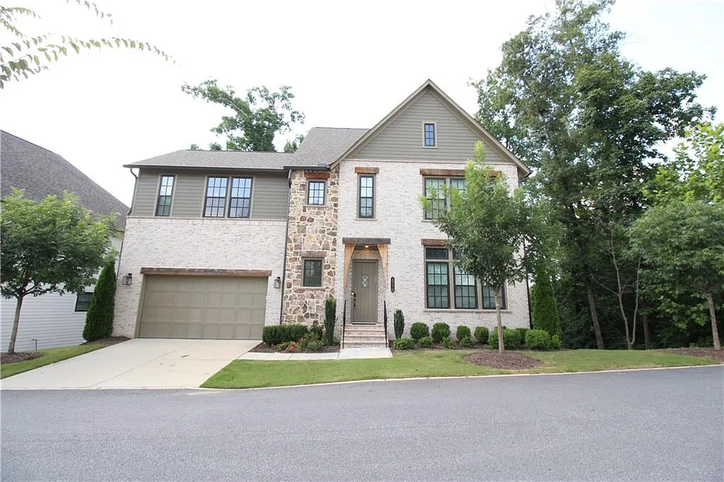 5 bed, 4.5 bath, 4053 sqft, $7,900 — Photo 3