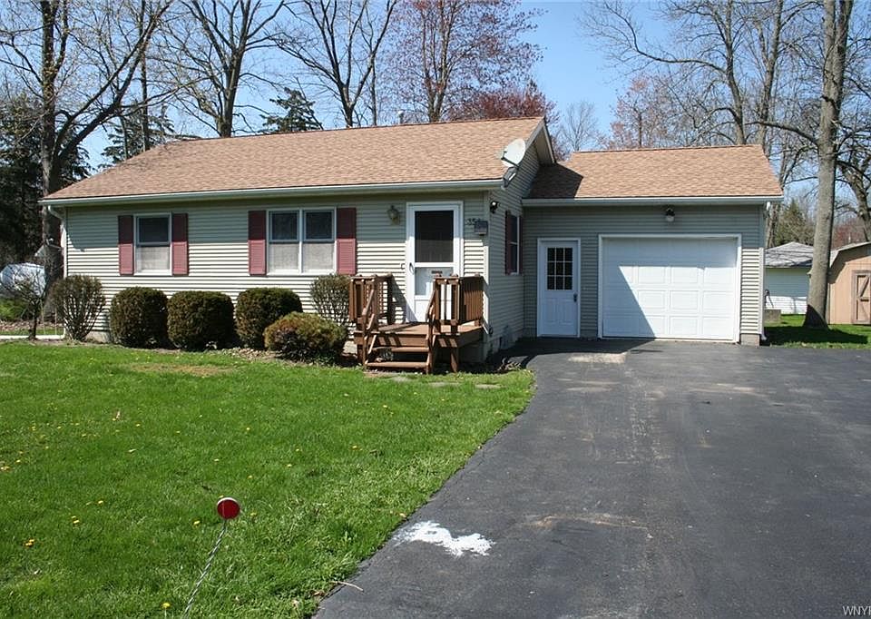1st image of 354 Dawn Ave