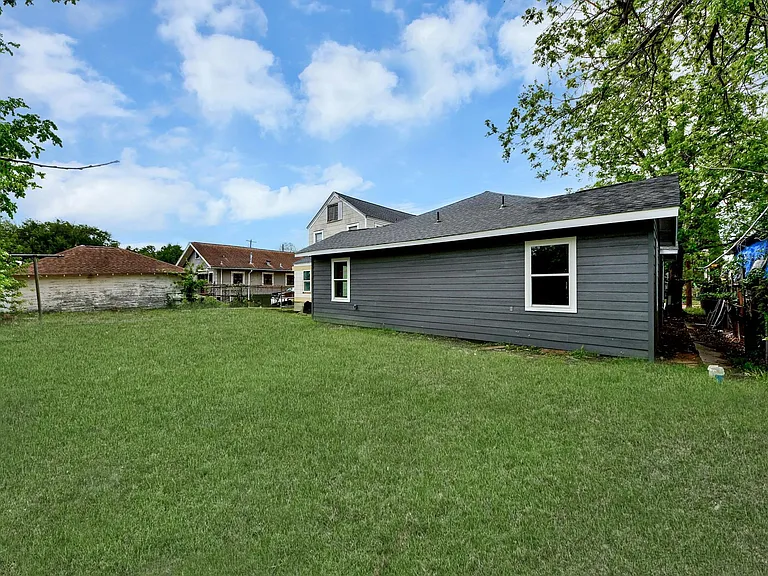 7021 Canal St #A — Photo 28