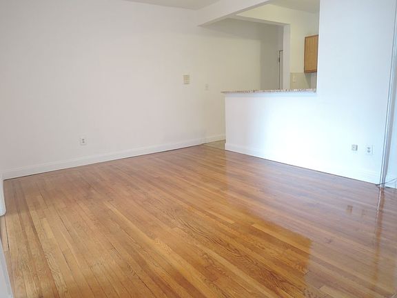 4th image of 21-39 29th St #8A