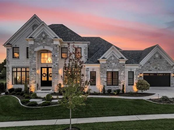 1215 Patchwork Flds, Chesterfield, MO 63005